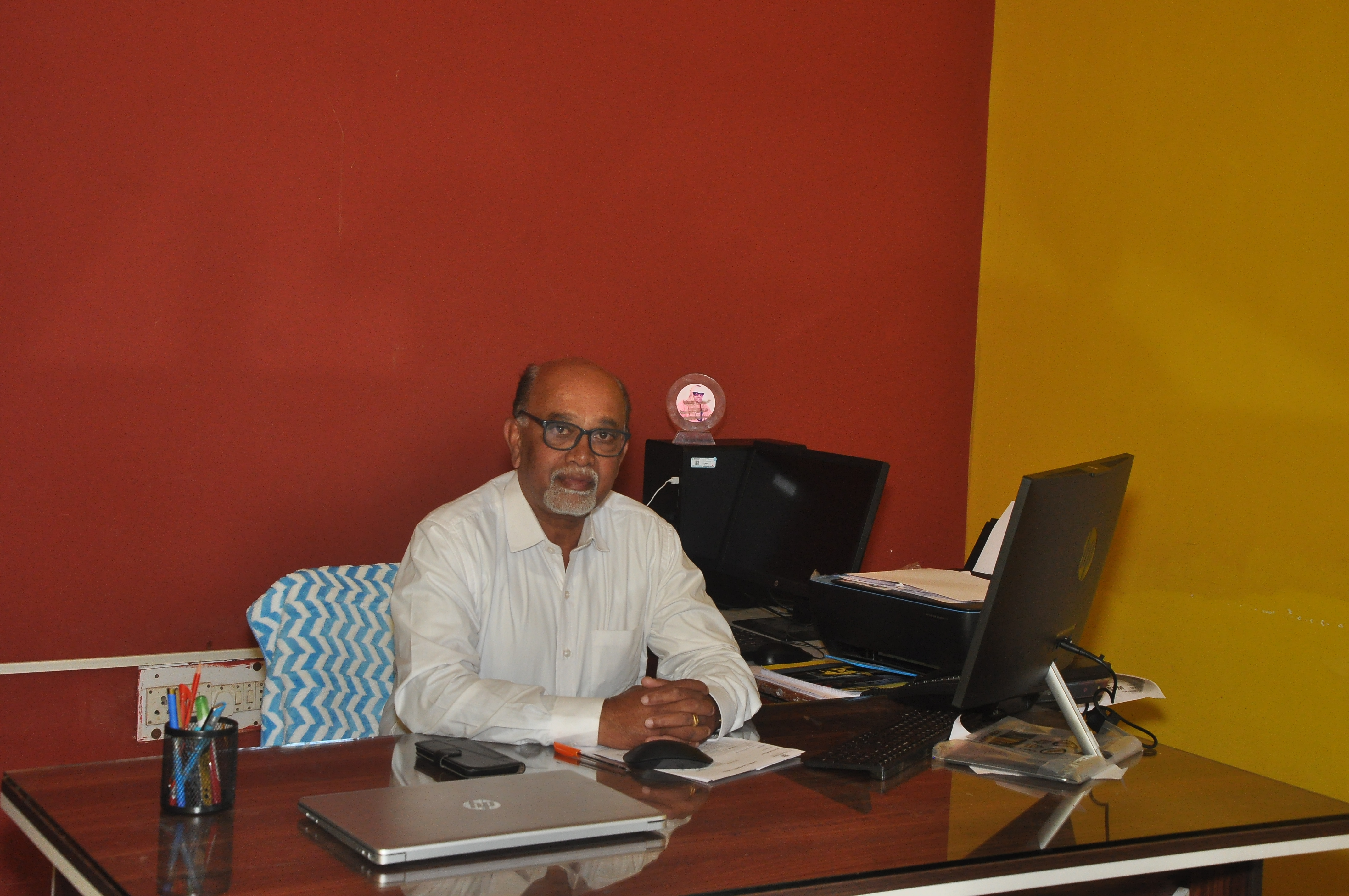 Dr. B. Duraiswamy - Principal